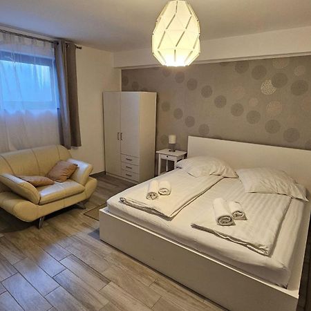 Neferprod Apartments - Is - Cam 06 Тімішоара Екстер'єр фото